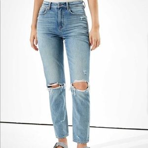 American Eagle Ripped Mom Jean